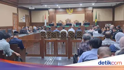 12 Tokoh Ajukan Amicus Curiae dalam Kasus Korupsi Minyak Mentah Rp 285 Triliun
