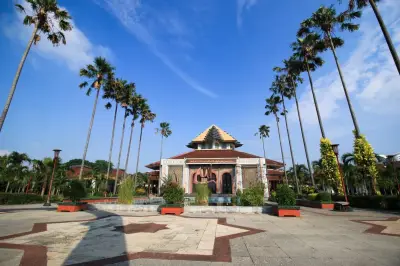 5 Masjid Kampus di Yogyakarta Sediakan Takjil untuk Buka Puasa