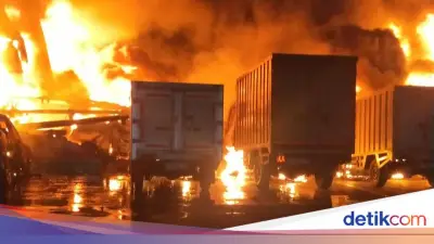 9 Jam Perjuangan Damkar, Kebakaran Pabrik Cat di Cikupa Tangerang Akhirnya Padam