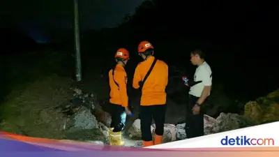 Banjir Bandang Bawa Batu Terjang 2 Desa di Bogor, 68 Rumah Terendam