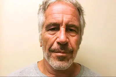 Fakta di Balik Klaim Jeffrey Epstein Masih Hidup di Media Sosial