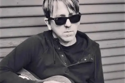 Gitaris Pendiri Band CAKE Greg Brown Meninggal Dunia Setelah Sakit Singkat