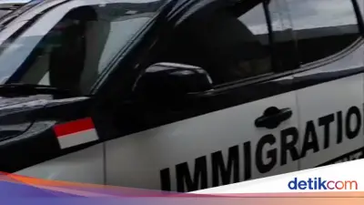 Imigrasi Jaksel Gerebek Acara 'Celebrity Portrait', 13 WNA Deportasi