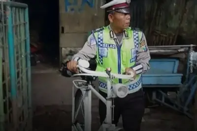 Inspirasi dari Malang: Polisi Pensiunan Pemulung yang Teguh Menjaga Integritas
