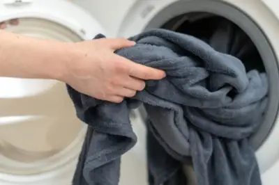 Kapan Mencuci Selimut Sebulan Sekali Masih Dianggap Aman untuk Kesehatan?