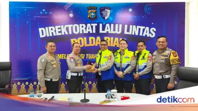 Korlantas Polri Perkuat Pengawasan Lalu Lintas Digital di Riau dengan ETLE Mobile Handheld