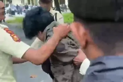 Mahasiswi UIN Suska Riau Dibacok Saat Tunggu Sidang Skripsi, Diduga Dipicu Cinta Bertepuk Sebelah Tangan