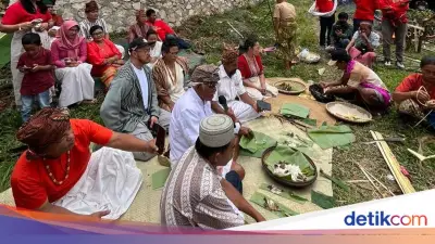 Pandji Jalani Ritual Ma'sarrin di Toraja, Santap Hidangan Persembahan Babi dan Ayam