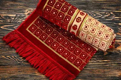 Panduan Praktis Membersihkan Sajadah agar Ibadah Lebih Khusyuk dan Nyaman