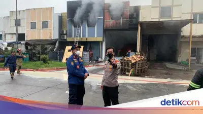 Polisi Periksa 7 Saksi, Selidiki Kebakaran Gudang Pestisida yang Cemari Sungai Cisadane