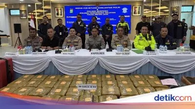 Polisi Tangkap Pengedar Ganja 40 Kg di Tangsel, Modus Kirim dari Medan ke Jakarta