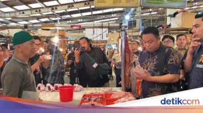 Satgas Pangan Polda Metro Pantau Harga Bahan Pokok di Pasar Koja Awal Ramadan