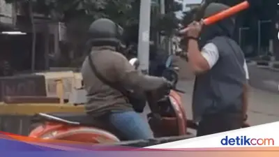 Satpol PP Tutup Akses Road Barrier di Kota Tua Jakbar Usai Viral Pungli