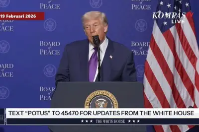 Trump Naikkan Tarif Global Jadi 15 Persen, Kritik Mahkamah Agung AS