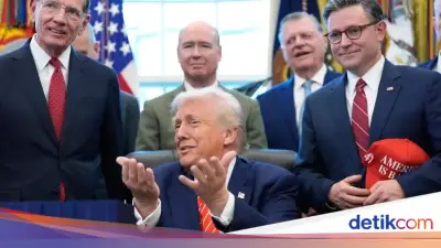 Trump Sebut Iran 'Bodoh' Jika Menolak Kesepakatan Nuklir dengan AS