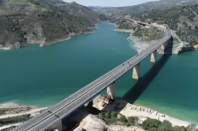 Viaduk Rules di Spanyol Retak Lagi, Perbaikan Besar-Besaran Gagal Total