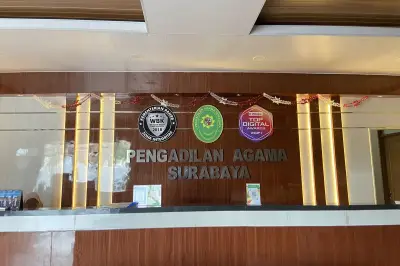 Video 'War Cerai' Ramai di Pengadilan Agama Surabaya Viral di Media Sosial