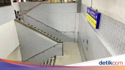 Warga Depok Keluhkan Akses Stasiun Baru Hanya Tangga, Tak Ramah Disabilitas