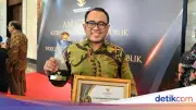 ASDP Raih Predikat Informatif dalam Anugerah Keterbukaan Informasi Publik 2025