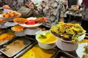 Aturan Makan di Sejumlah Rumah Makan Padang Saat Ramadhan: Dilarang Dine-In Sebelum Buka