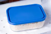 Cara Simpan Nasi Sisa Agar Tidak Mudah Basi dan Berair, Ikuti Tips Ini