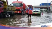 Dinsos Jateng Salurkan Bantuan Rp110 Juta untuk Korban Banjir Semarang