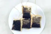 Jangan Buang Kantung Teh Bekas! Ini 5 Manfaatnya untuk Bersihkan Rumah