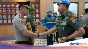 Kapolres Bogor Dianugerahi Brevet Kehormatan Setia Waspada dari Paspampres