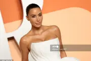 Lewis Hamilton dan Kim Kardashian Ditemukan di Klub Mewah Inggris