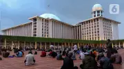 Masjid Istiqlal Kebakaran saat Salat Tarawih Perdana, 9 Unit Damkar Dikerahkan
