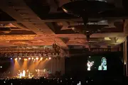 Raisa Buka Konser Josh Groban di Jakarta, Ungkap Jadi Penggemar Sejak Lama