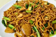 Resep Mie Goreng Jawa Kaki Lima, Kuah Gurih dan Aroma Smoky Khas