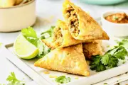 Resep Samosa Ayam Renyah, Camilan Praktis untuk Buka Puasa