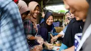Sandiaga Uno Gelar Pelatihan Kuliner Emping Melinjo untuk Buka Lapangan Kerja
