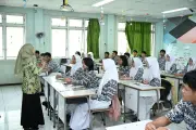 Wamendikdasmen Soroti Kompetensi Bahasa Indonesia Guru yang Miris