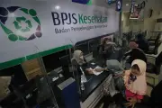 YLKI Ancam Laporkan Kemensos ke Ombudsman Soal Penonaktifan Peserta BPJS PBI