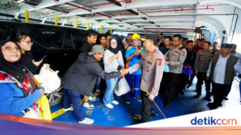 Kapolri Tinjau Langsung Arus Balik Lebaran di Pelabuhan Bakauheni