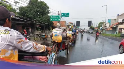 20 Penarik Becak Cirebon Terima Kompensasi Rp1,4 Juta dari Gubernur Jabar
