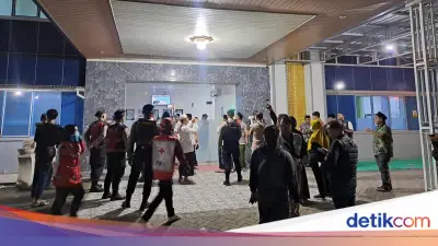 31 Santri Jombang Keracunan Telur Asin MBG Saat Buka Puasa, Beberapa Pingsan