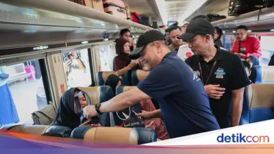 Ahmad Luthfi Fasilitasi Ratusan Pemudik ke Kampung Halaman di Jateng dengan Kereta Api
