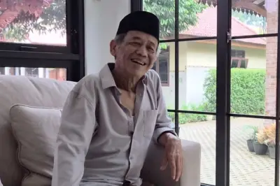 Ahmad Tohari Ungkap Simpati pada Korban 1965, Bukan pada Paham Komunisme