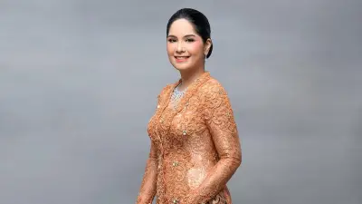 Annisa Pohan: Perjalanan Inspiratif dari Dunia Hiburan hingga Ibu Dua Anak