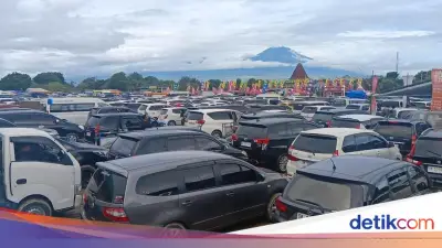 Antrean Panjang Kendaraan di Pelabuhan Gilimanuk-Ketapang Jelang Penutupan Nyepi