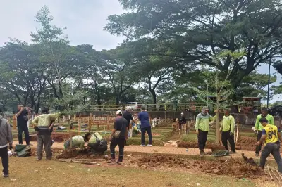 Area Makam Vidi Aldiano di TPu Tanah Kusir Ditanami Pohon Ketapang