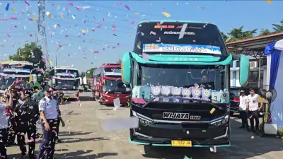 Arus Mudik Mulai Padat di Depok, Ribuan Pemudik Diberangkatkan Gratis dari Terminal Jatijajar