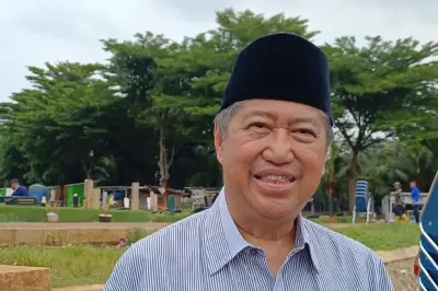 Ayah Vidi Aldiano Minta Pasang Pohon di Makam untuk Kenyamanan Peziarah