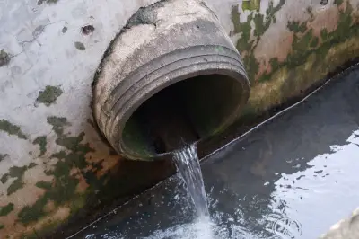 Bahaya Tersembunyi Soda Api untuk Saluran Air Mampet di Rumah