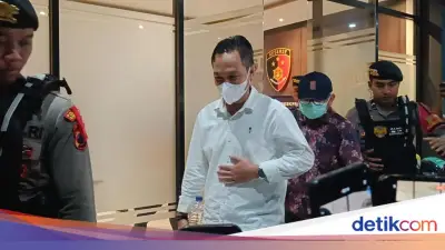 Bupati Cilacap Syamsul Aulia Rahman Ditangkap KPK dalam OTT Kasus Suap Proyek