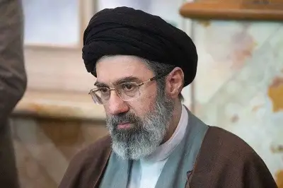 Cek Fakta: Foto Ayatollah Mojtaba Khamenei di Ranjang Rumah Sakit adalah Manipulatif