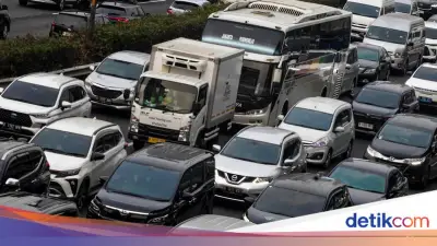 Contraflow Berlaku di Tol Japek Arah Cikampek KM 47-65, Rest Area KM 57 Buka Tutup